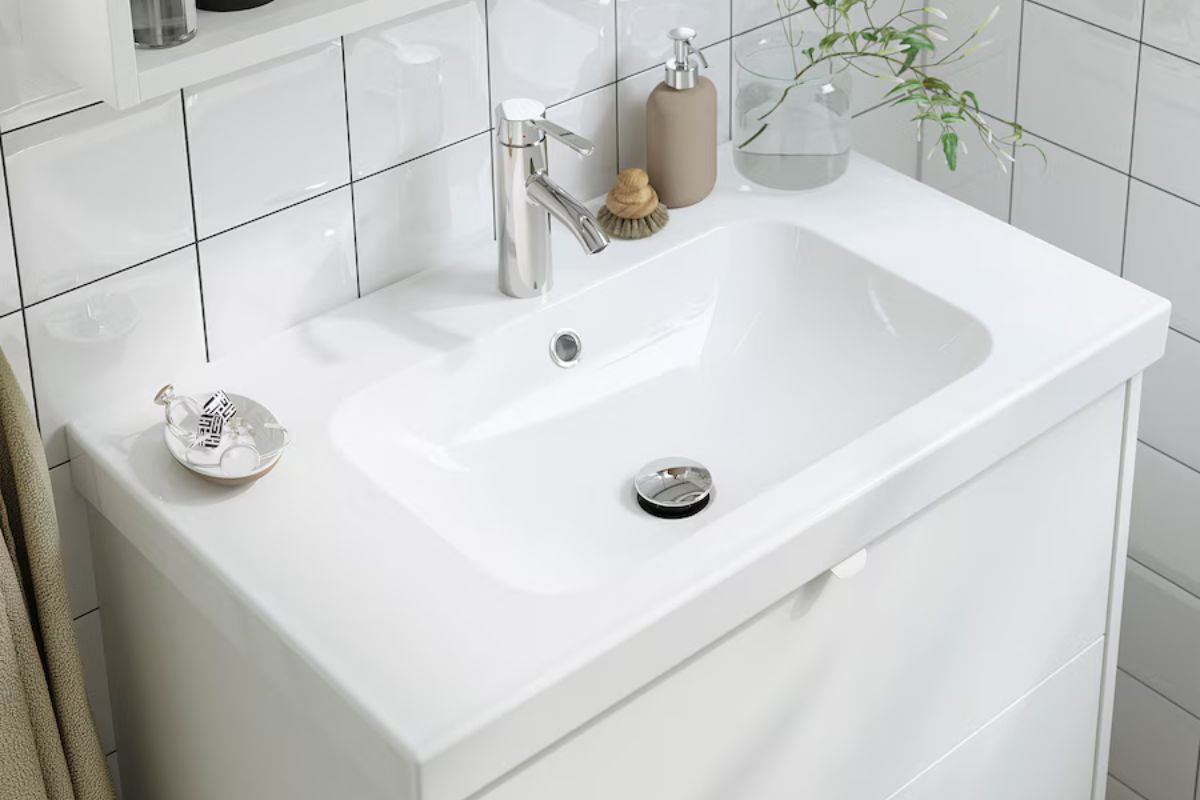 Mobile lavabo sospeso Ikea in offerta